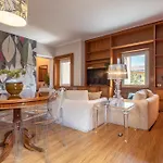 Minerva - Elegant New Classic Close To Vatican