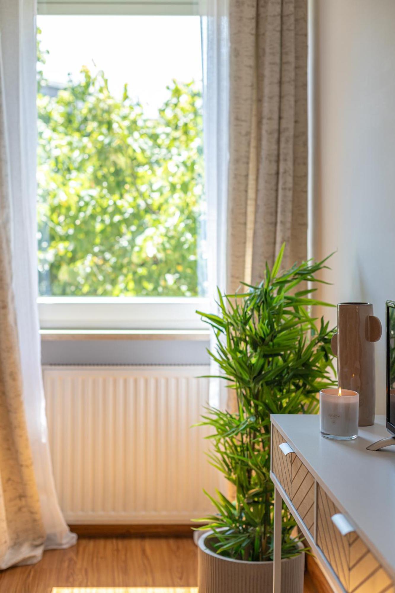 Minerva - Elegant New Classic Close To Vatican Apartment